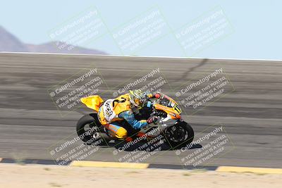 media/May-10-2025-Race Pace (Sat) [[db32fef2da]]/Vested/3-Bowl Set 1 (9am)/